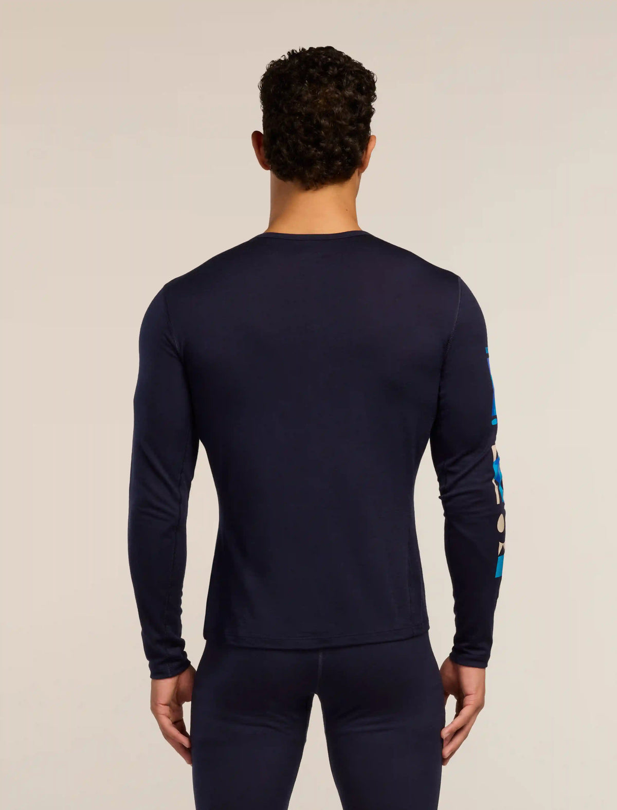 Men's Merino 200 Oasis Long Sleeve Crewe Ikon Pass